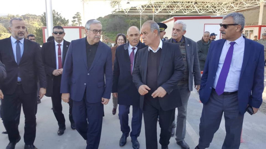 Cumhurbaşkanı Akıncı, Aplıç Sınır Kapısı’nda İncelemelerde Bulundu